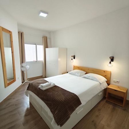 Precioso Apartamento Junto Al Casco Historico Malaga Bagian luar foto