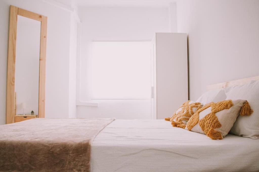 Precioso Apartamento Junto Al Casco Historico Malaga Bagian luar foto