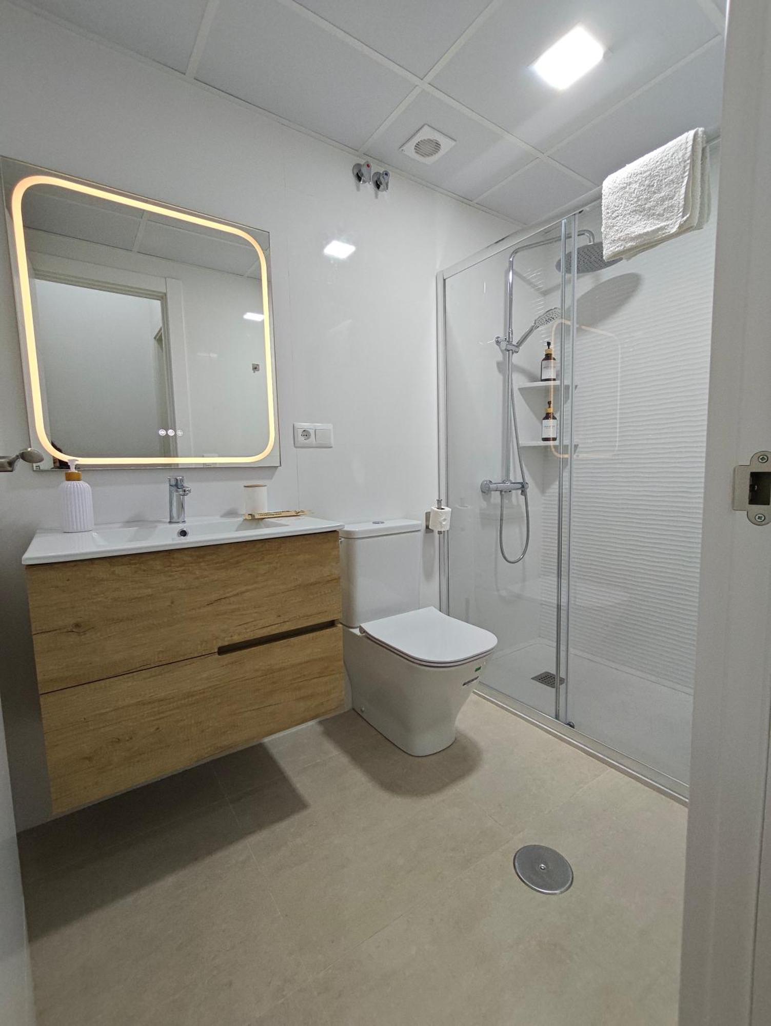 Precioso Apartamento Junto Al Casco Historico Malaga Bagian luar foto